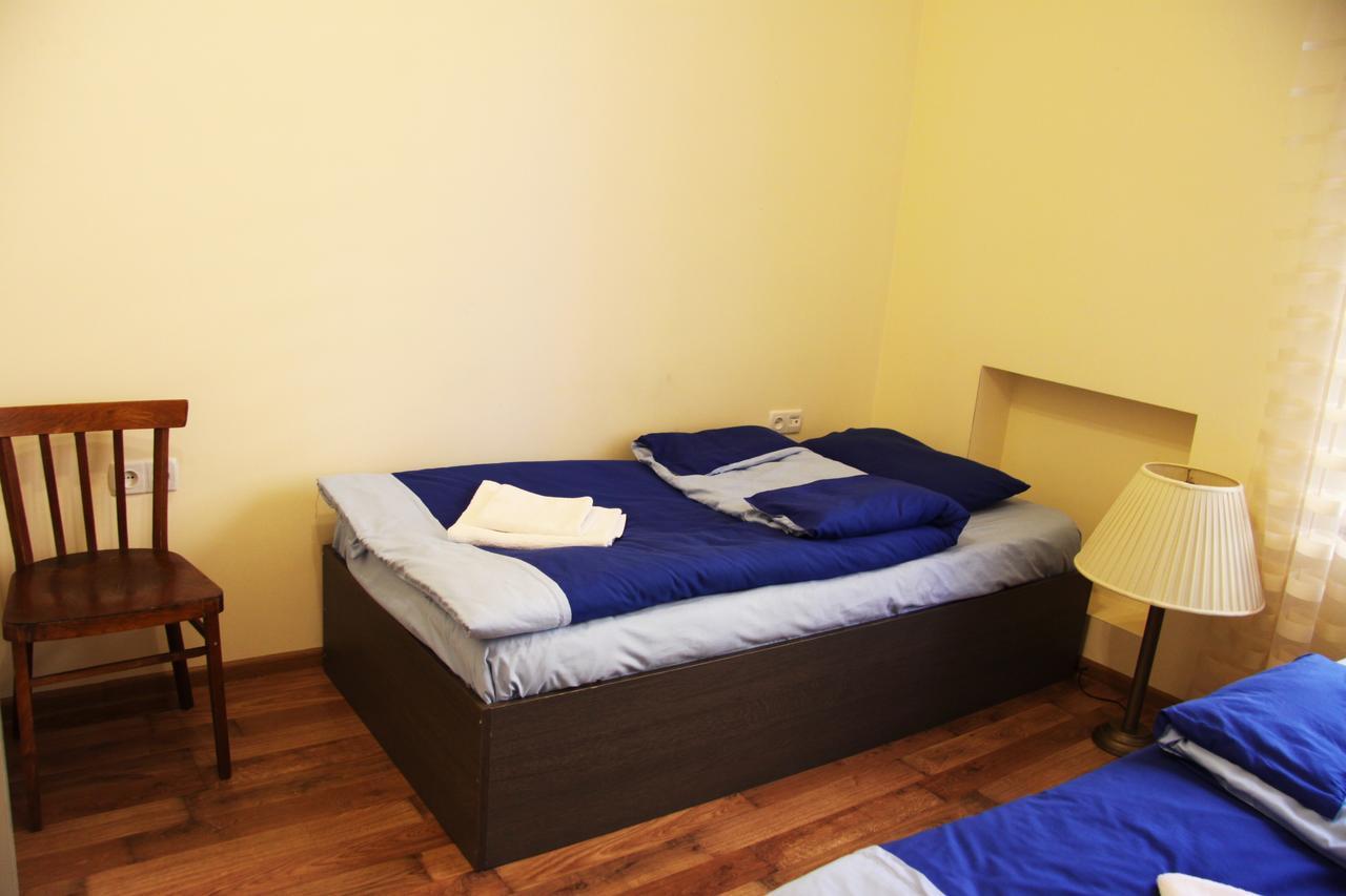 Shat Lav Hostel Єреван Екстер'єр фото