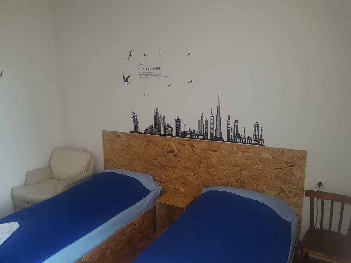 Shat Lav Hostel Єреван Екстер'єр фото