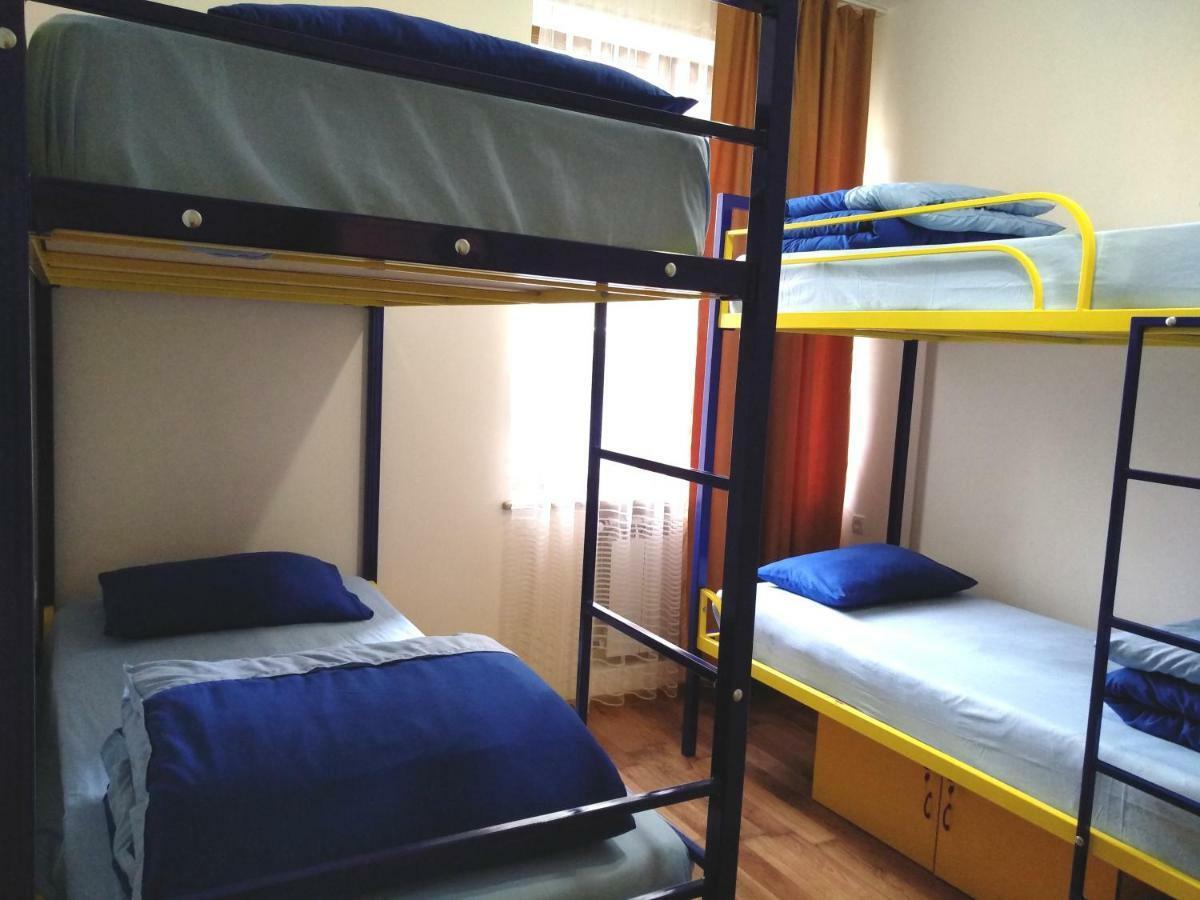 Shat Lav Hostel Єреван Екстер'єр фото